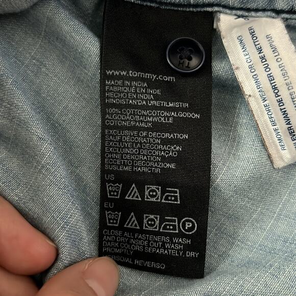 Tommy Hilfiger Women's Long Sleeve Blue Denim Casual Button Down Shirt Size SP - Picture 8 of 10